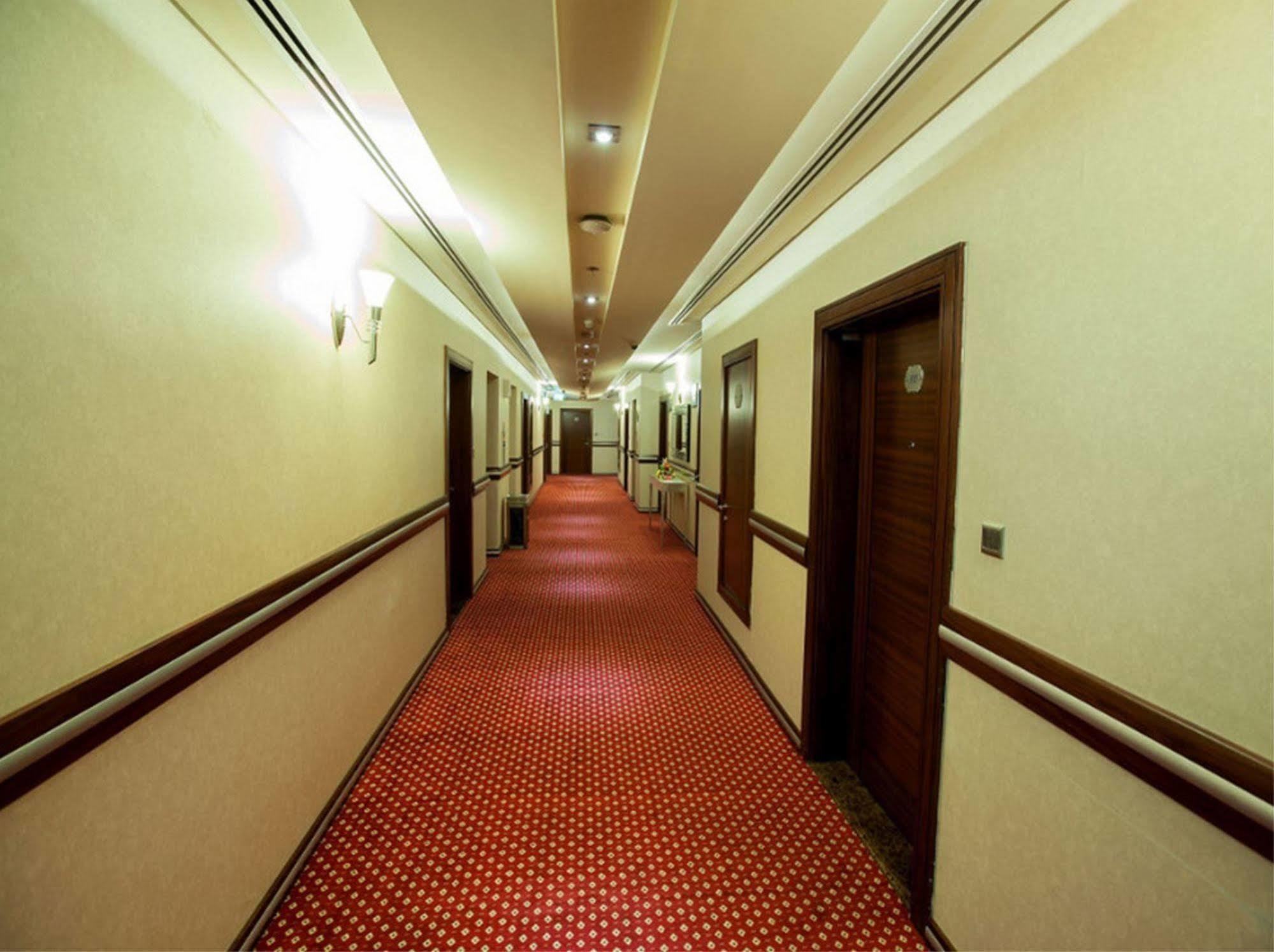 Xclusive Maples Hotel Apartment Dubai Interior foto